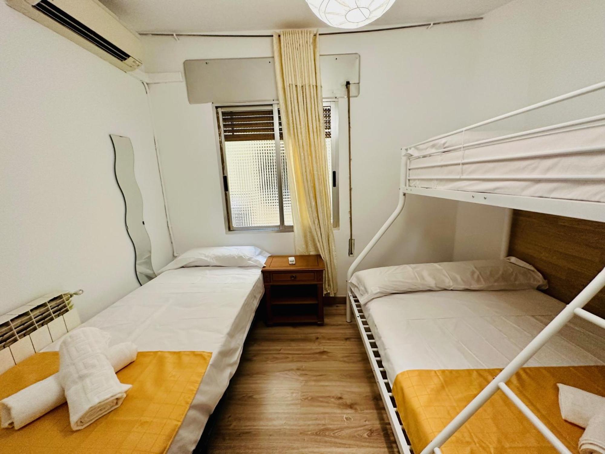 Rooms In Madrid Downtown Exterior photo