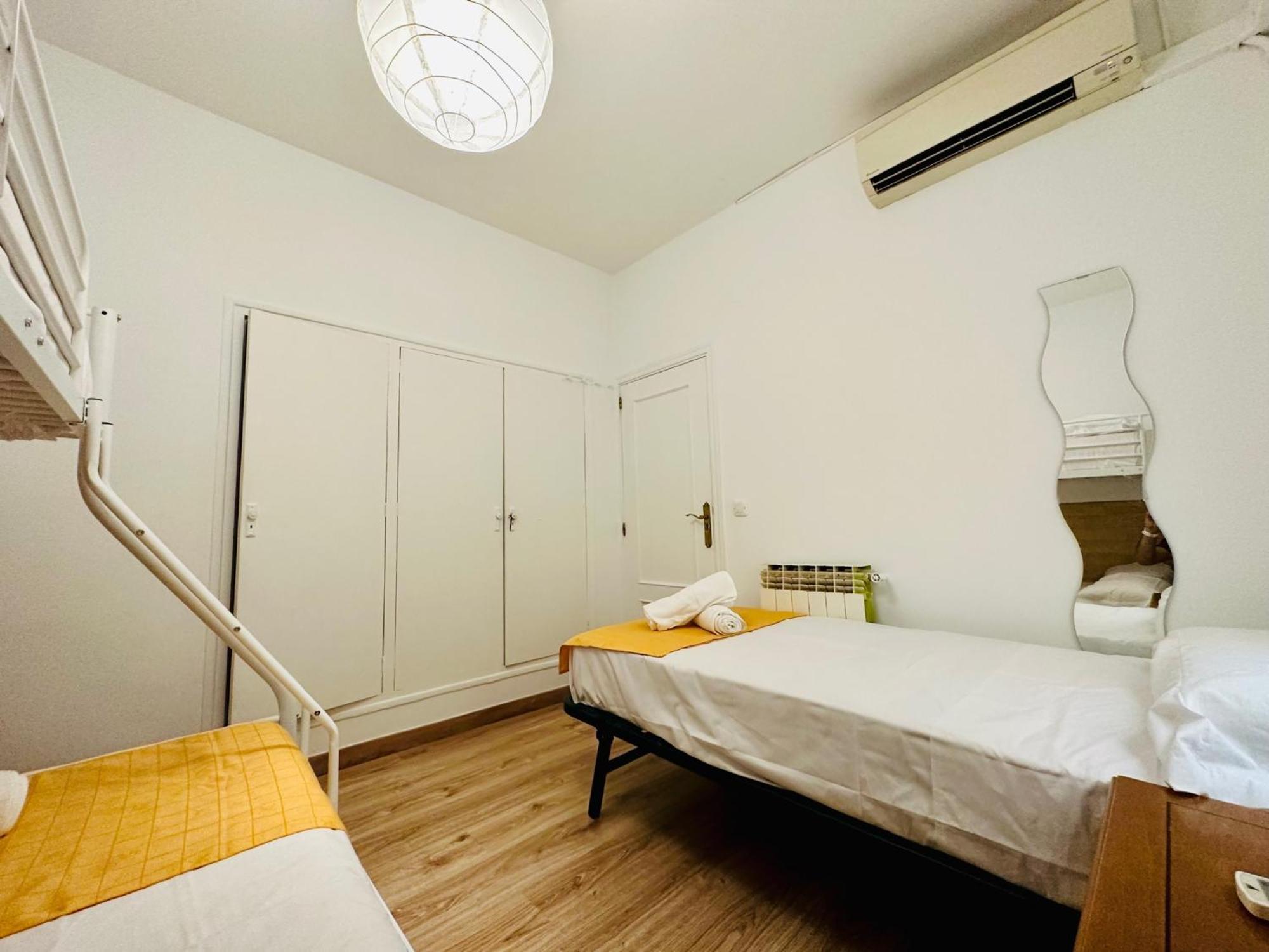 Rooms In Madrid Downtown Exterior photo